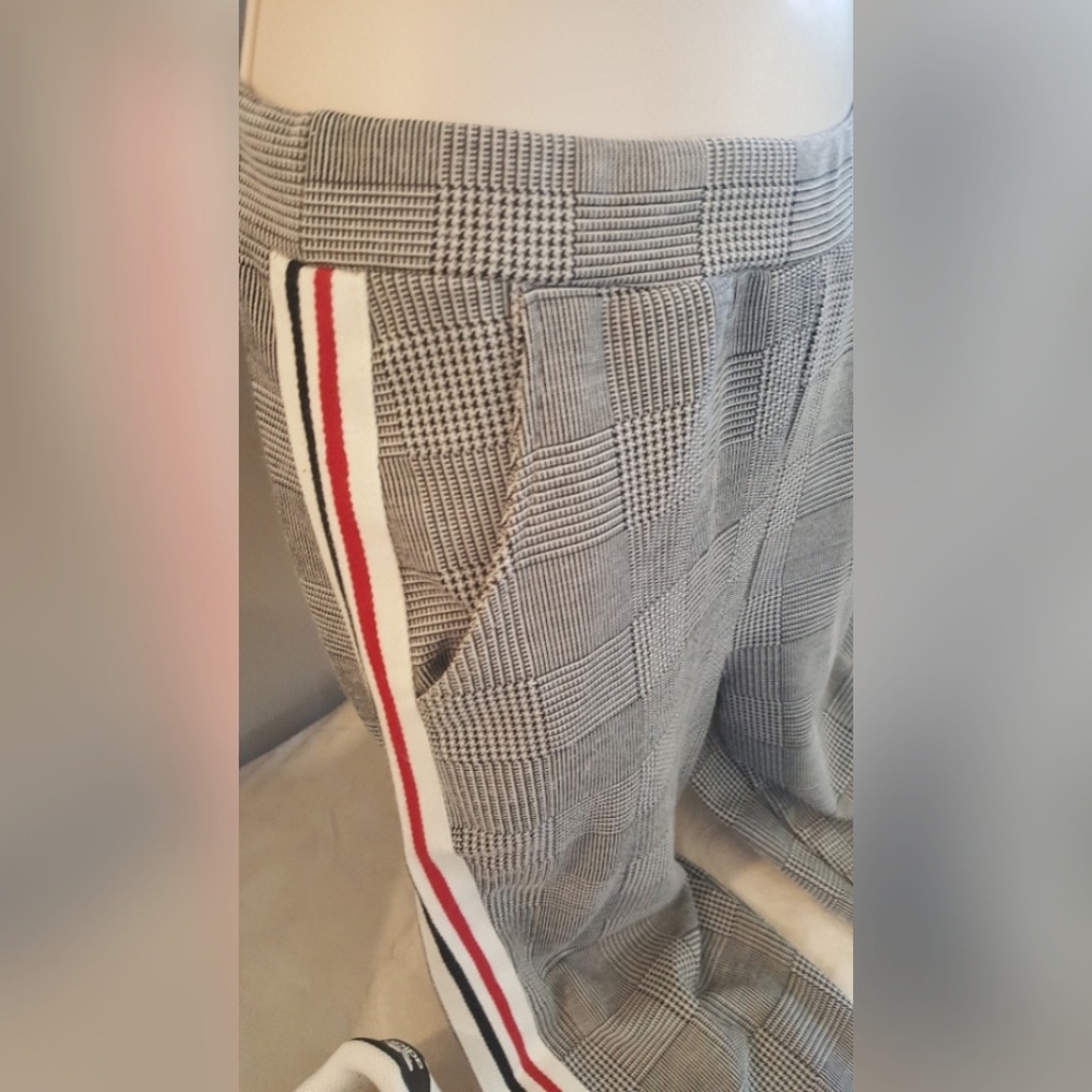 EUC Boohoo two piece set Medium - Picture 3 of 4